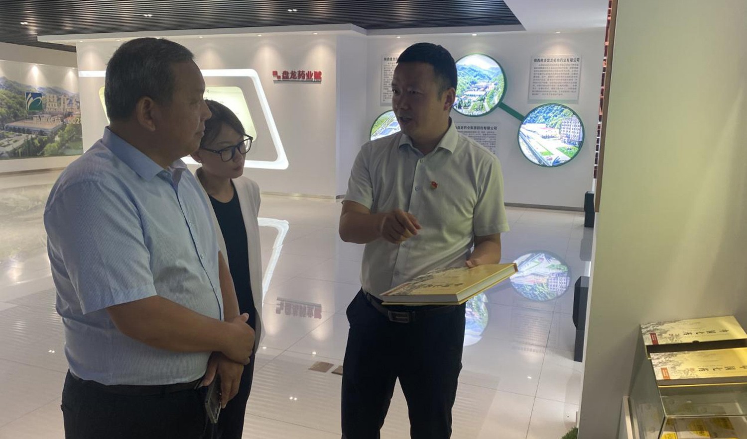 陕西校友交流活动圆满举行2副本.jpg